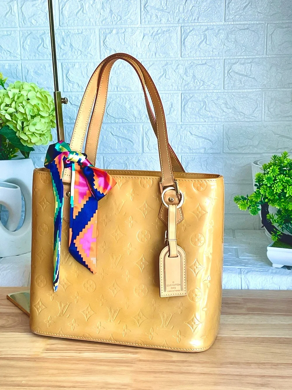 ✅LV HANDBAG VERNIS LEATHER